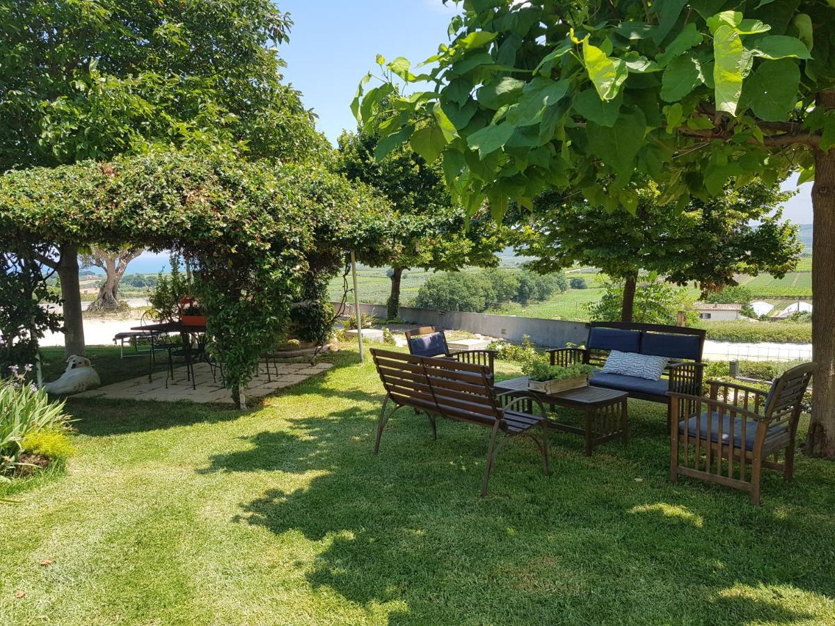B&B La Casa Bianca Фоссачезия Экстерьер фото